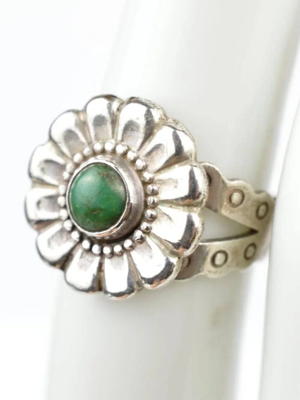 Vintage Sterling Silver Green Turquoise Flower Ring Size 5.25 Southwestern